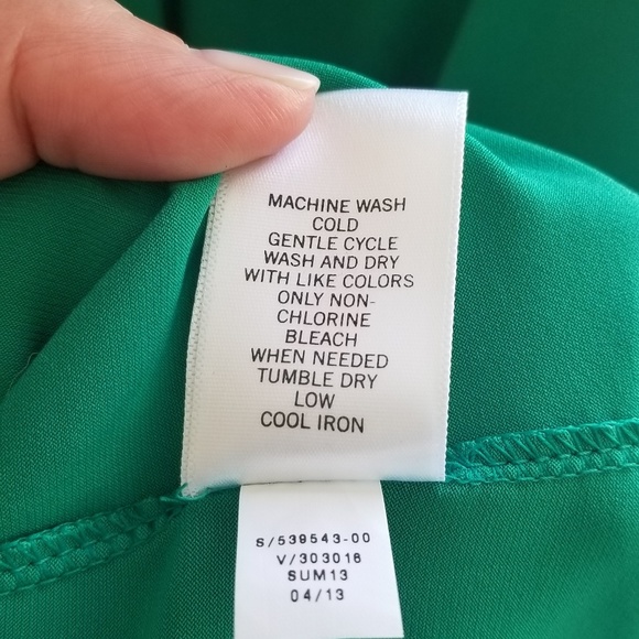 Banana Republic Sleeveless Top - Picture 5 of 7